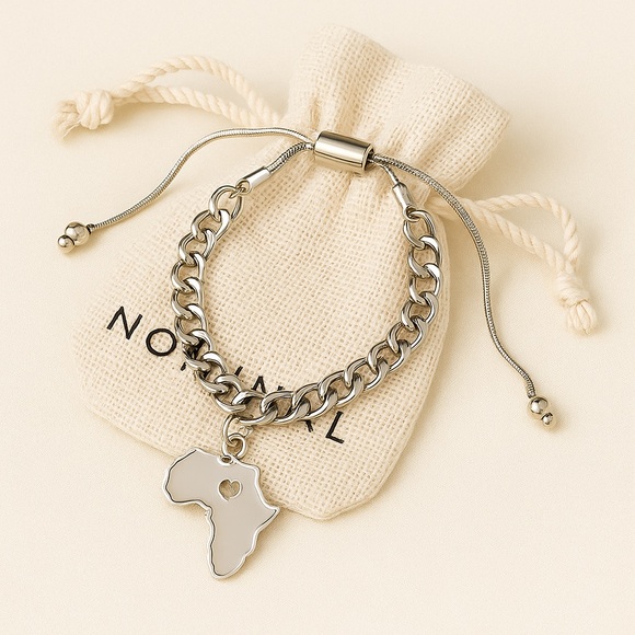 Africa Map Heart Charm Bracelet – Adjustable Chain (silver-tone) - Picture 1 of 5